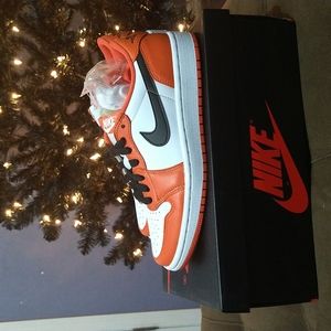 Women's Jordan 1 Low Size 8